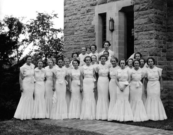 Kingswood graduation, class of 1934.  Cranbrook Archives. 