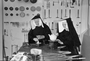 Sisters at work in the metal shop, 1954. Courtesy Cranbrook Archives.
