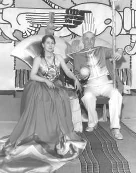 Loja and Eliel Saarinen at Crandemonium Ball Feb 1934 Copyright Cranbrook Archives